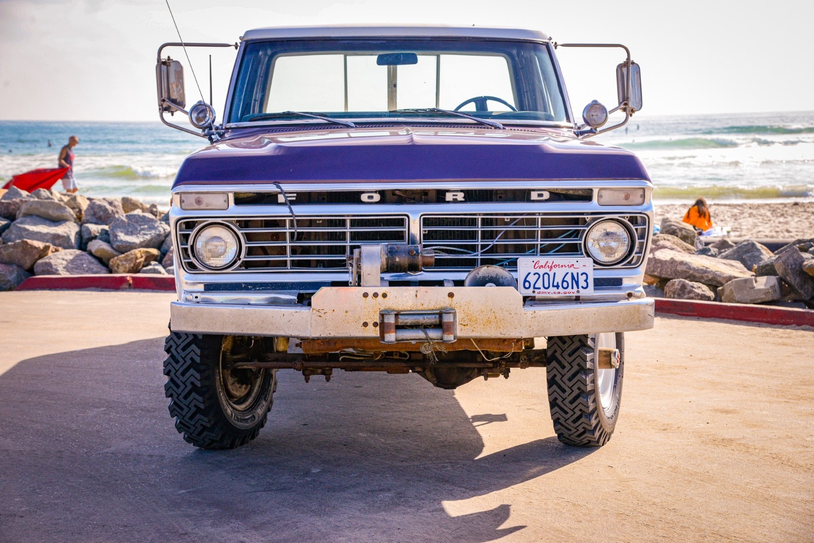 Ford-F-250-1973-Standard-Cab-Pickup-7