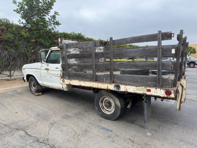 Ford-F-250-1975-5