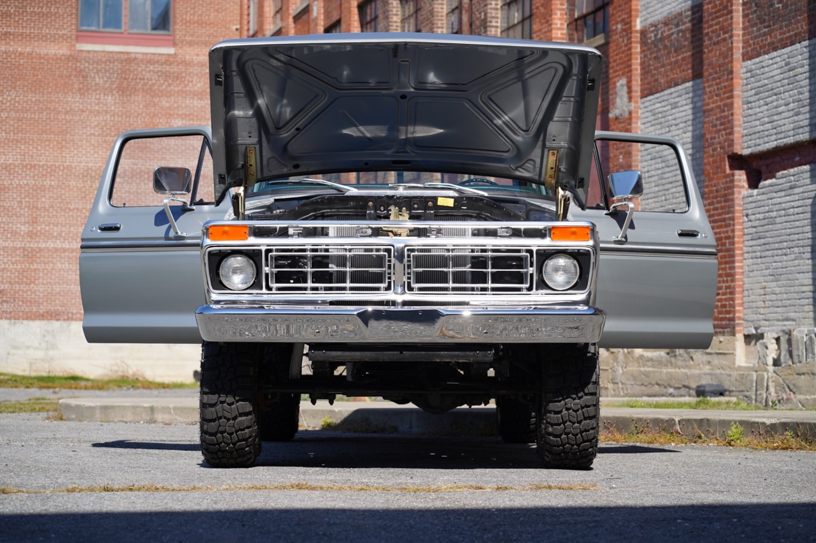 Ford-F-250-1977-12