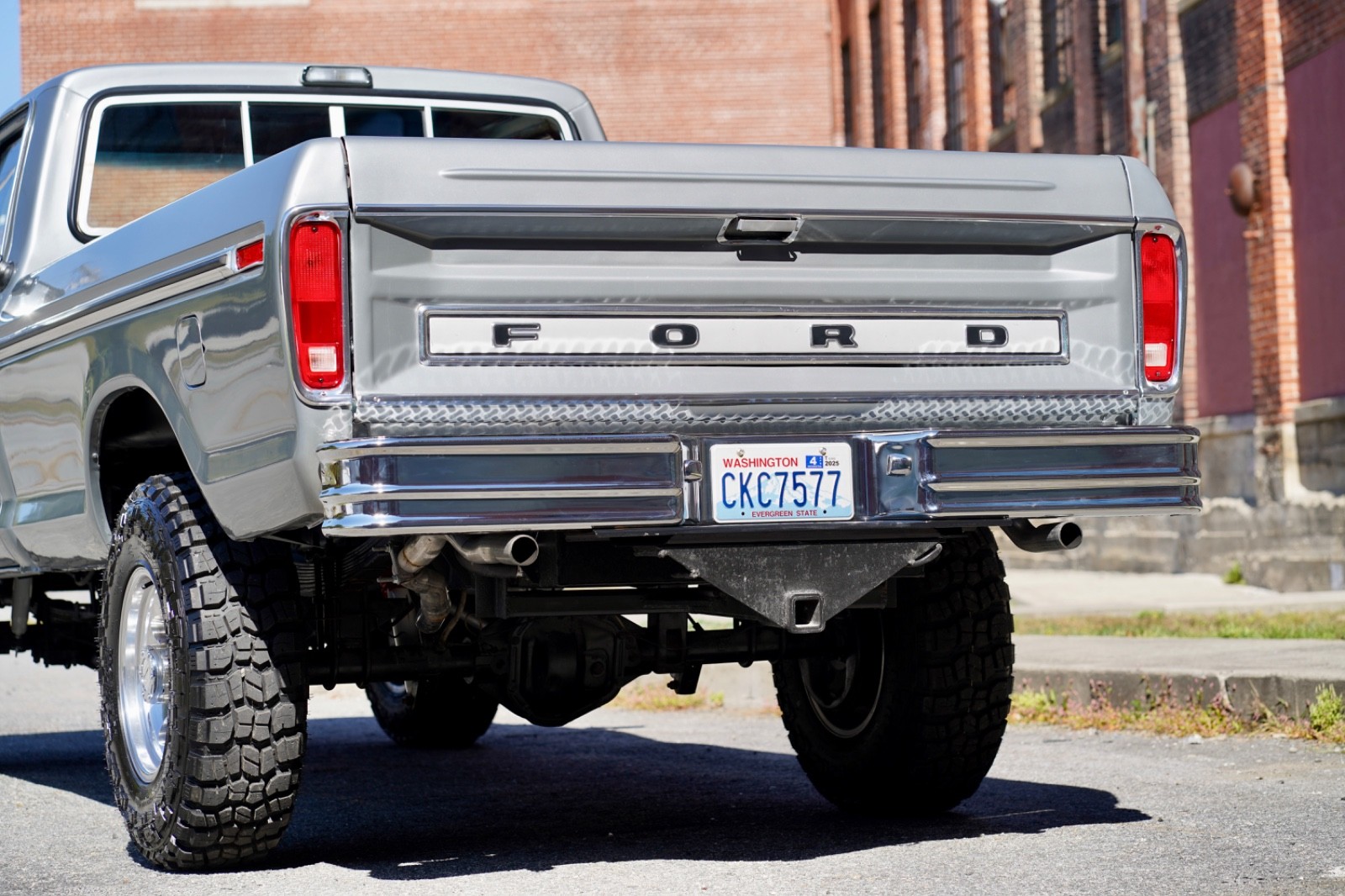 Ford-F-250-1977-13