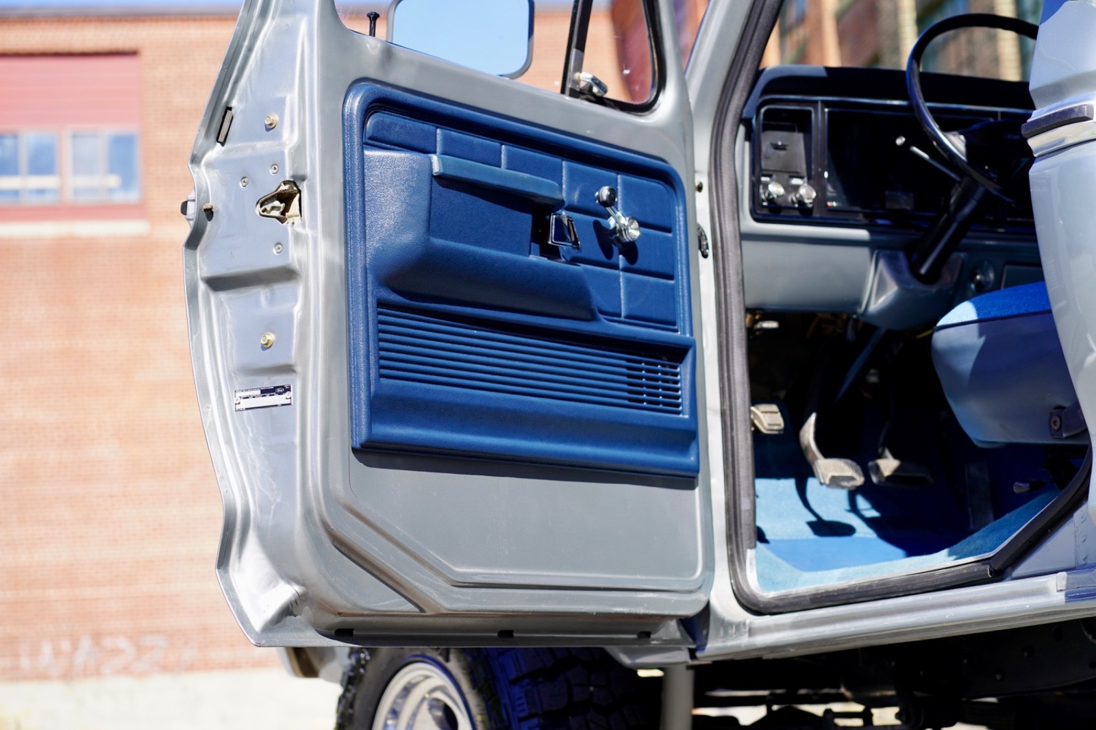 Ford-F-250-1977-21
