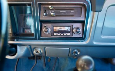 Ford-F-250-1977-28