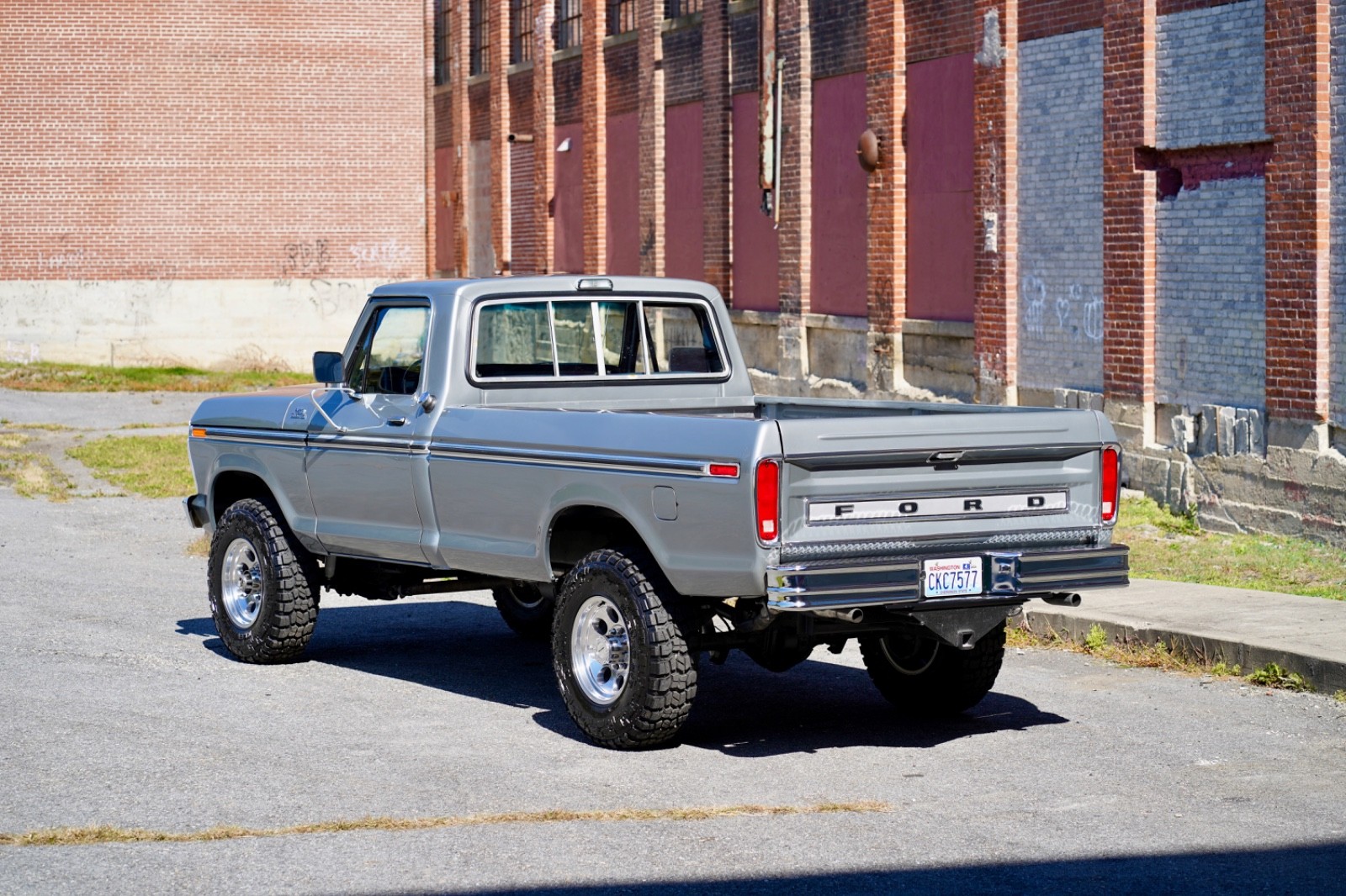 Ford-F-250-1977-6