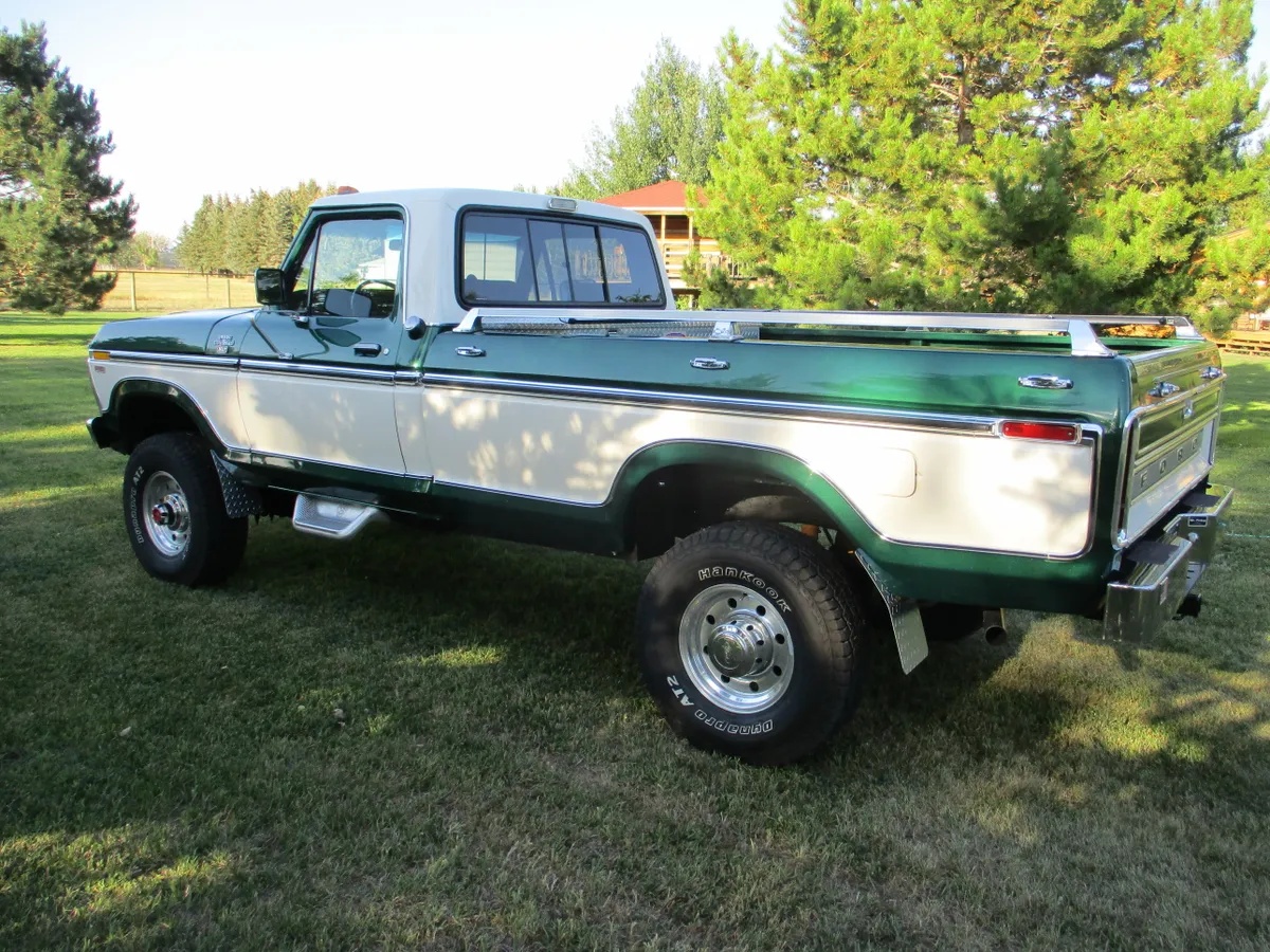 Ford-F-250-1977-Green-Green-11