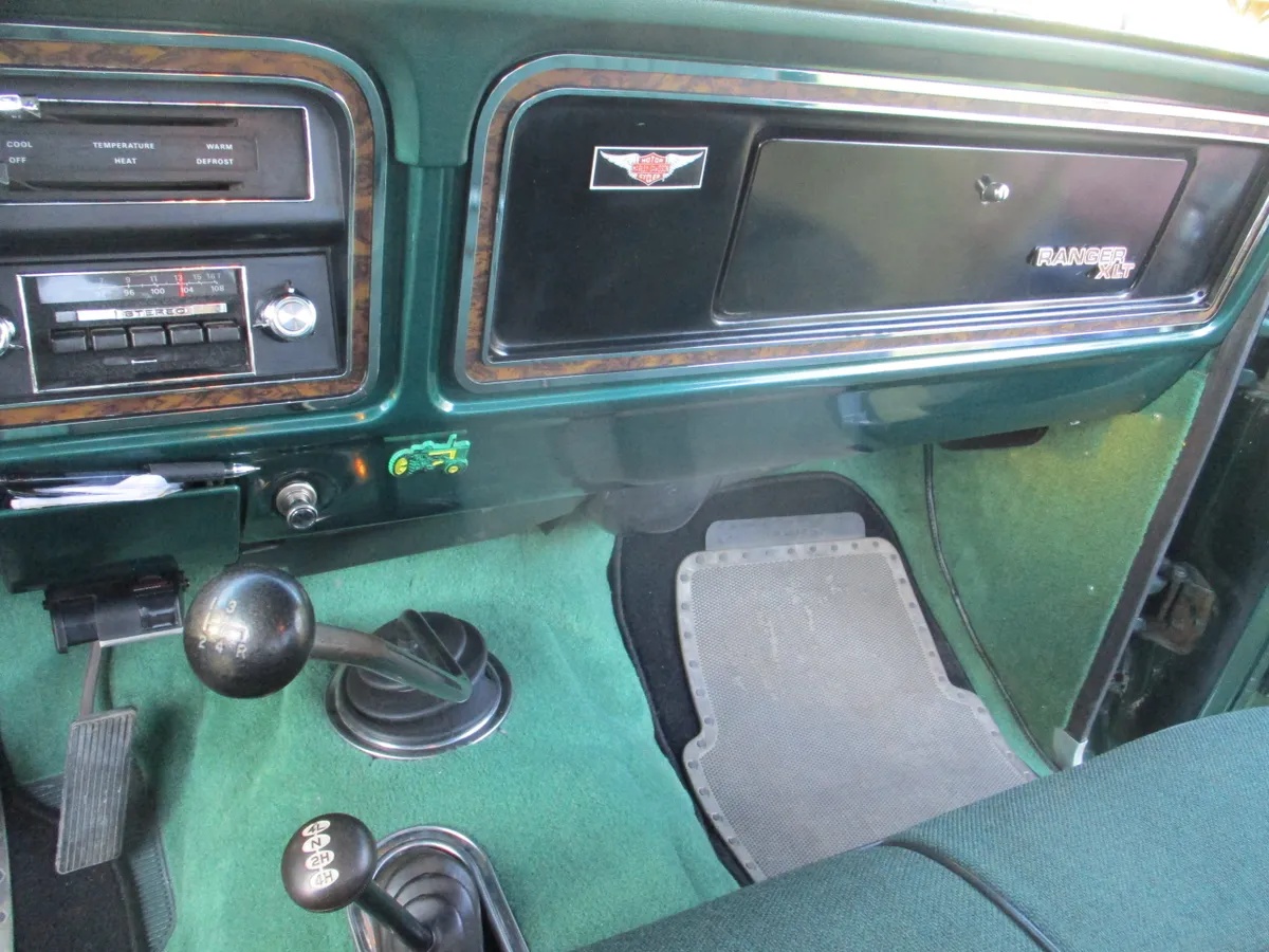 Ford-F-250-1977-Green-Green-15