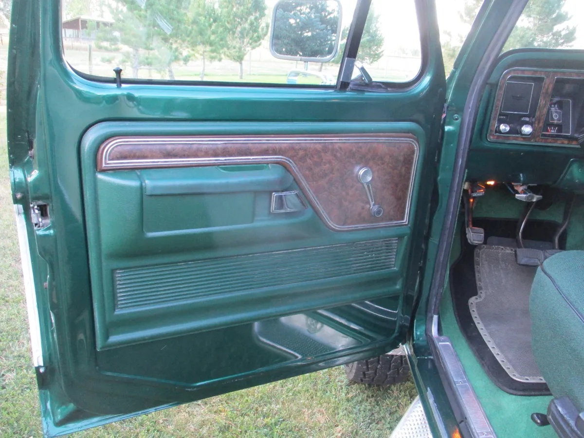 Ford-F-250-1977-Green-Green-4