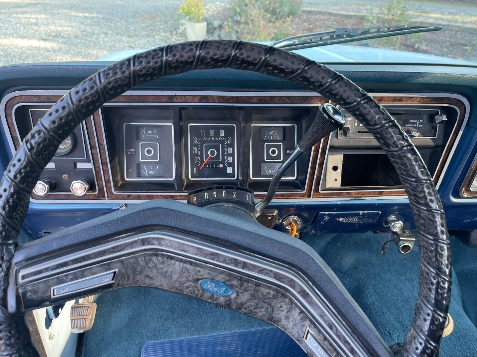 Ford-F-250-1978-19
