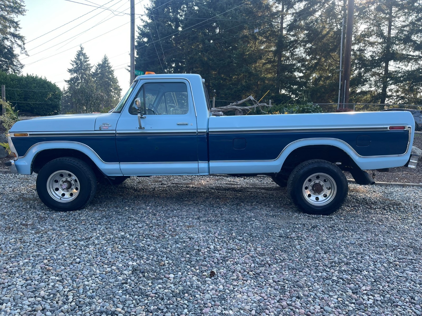 Ford-F-250-1978-35