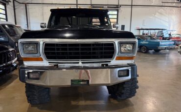 Ford-F-250-1979-Pickup-Truck-2