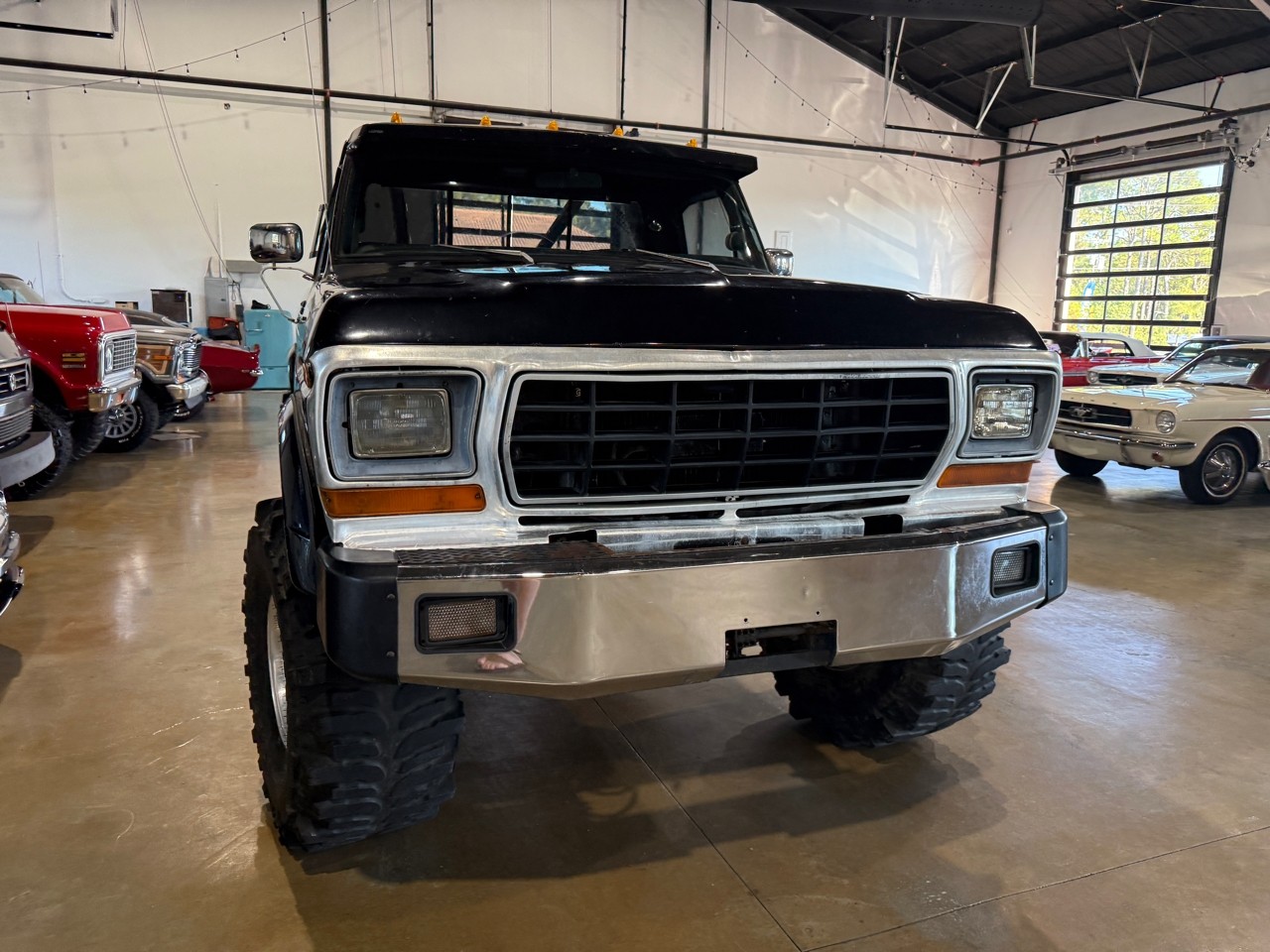 Ford-F-250-1979-Pickup-Truck-3