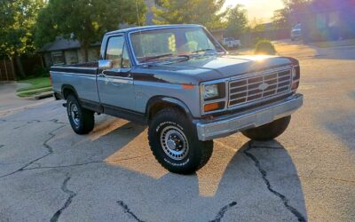 Ford F-250 1983 Standard Cab Pickup