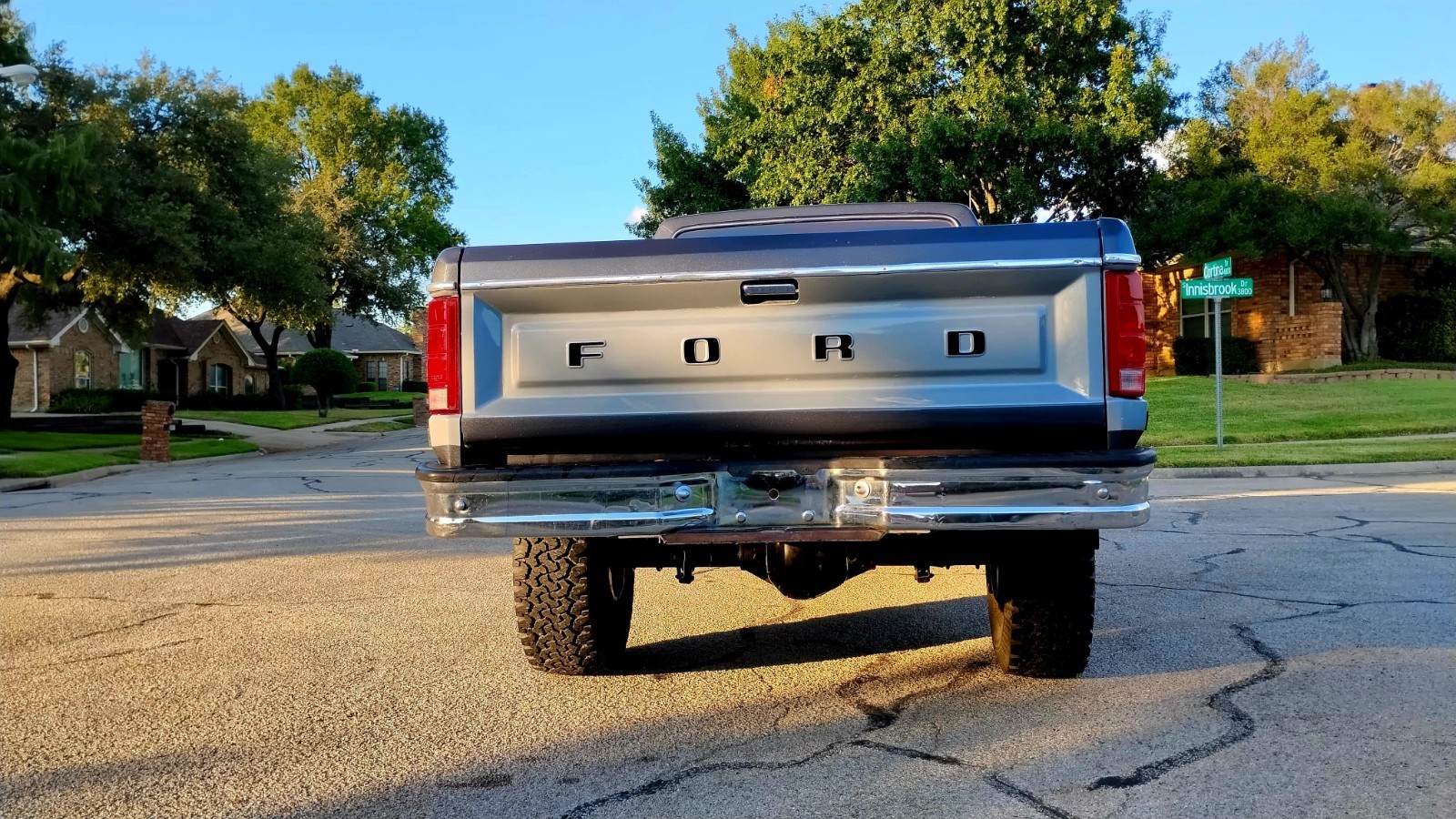 Ford-F-250-1983-Standard-Cab-Pickup-5