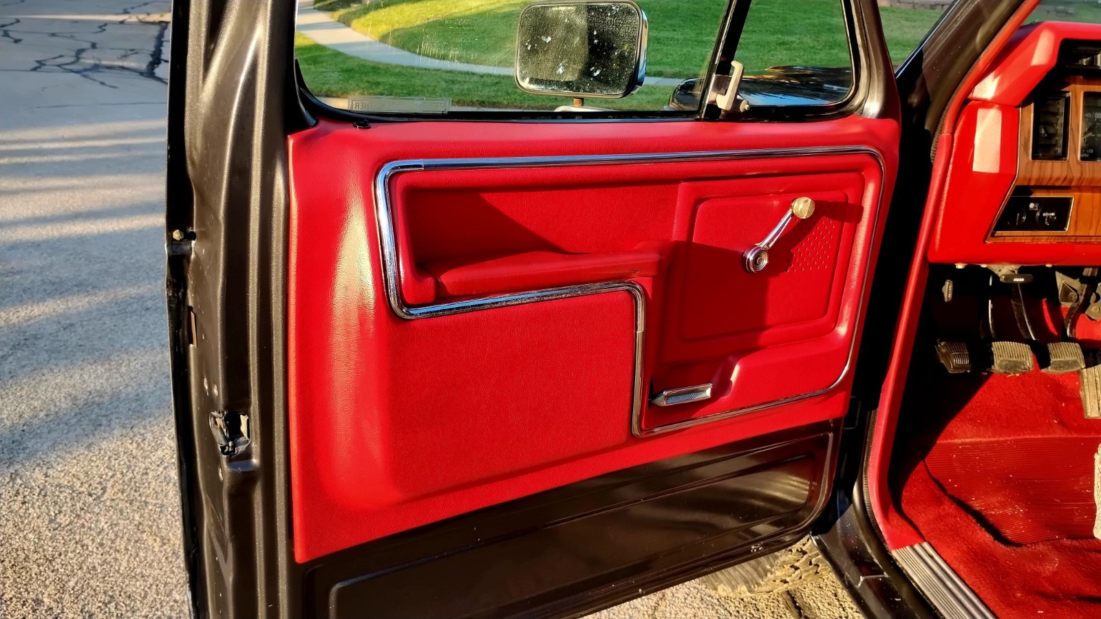 Ford-F-250-1983-Standard-Cab-Pickup-6