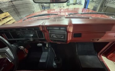 Ford-F-250-1985-13