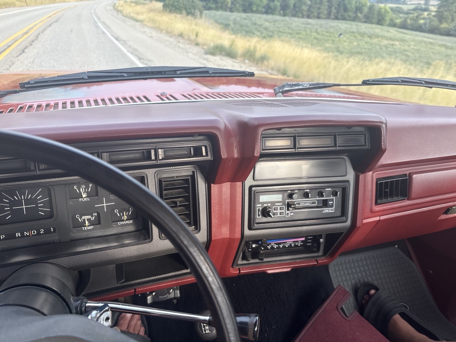 Ford-F-250-1985-16