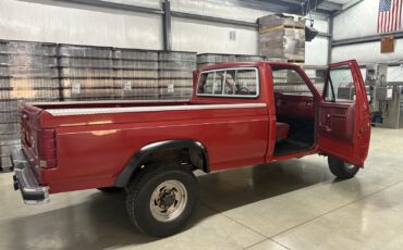 Ford-F-250-1985-3