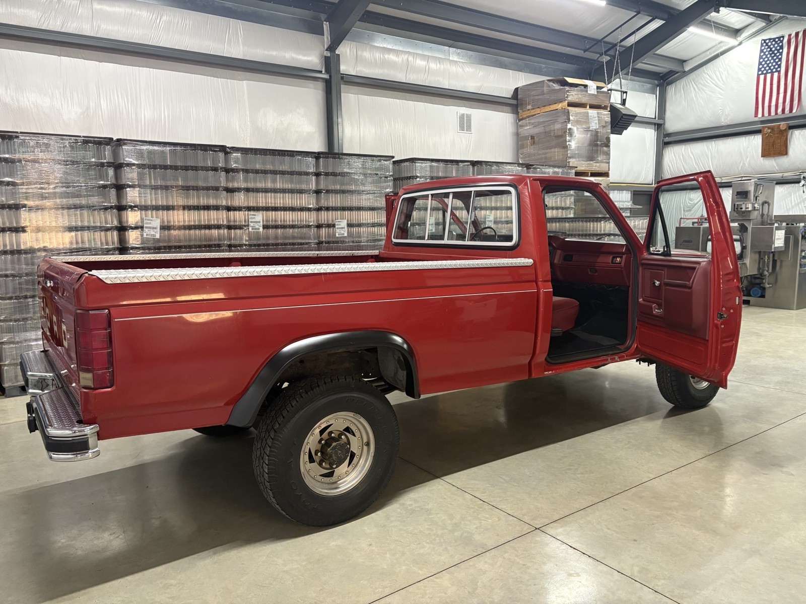 Ford-F-250-1985-3