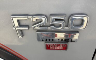 Ford-F-250-1985-Extended-Cab-Pickup-10