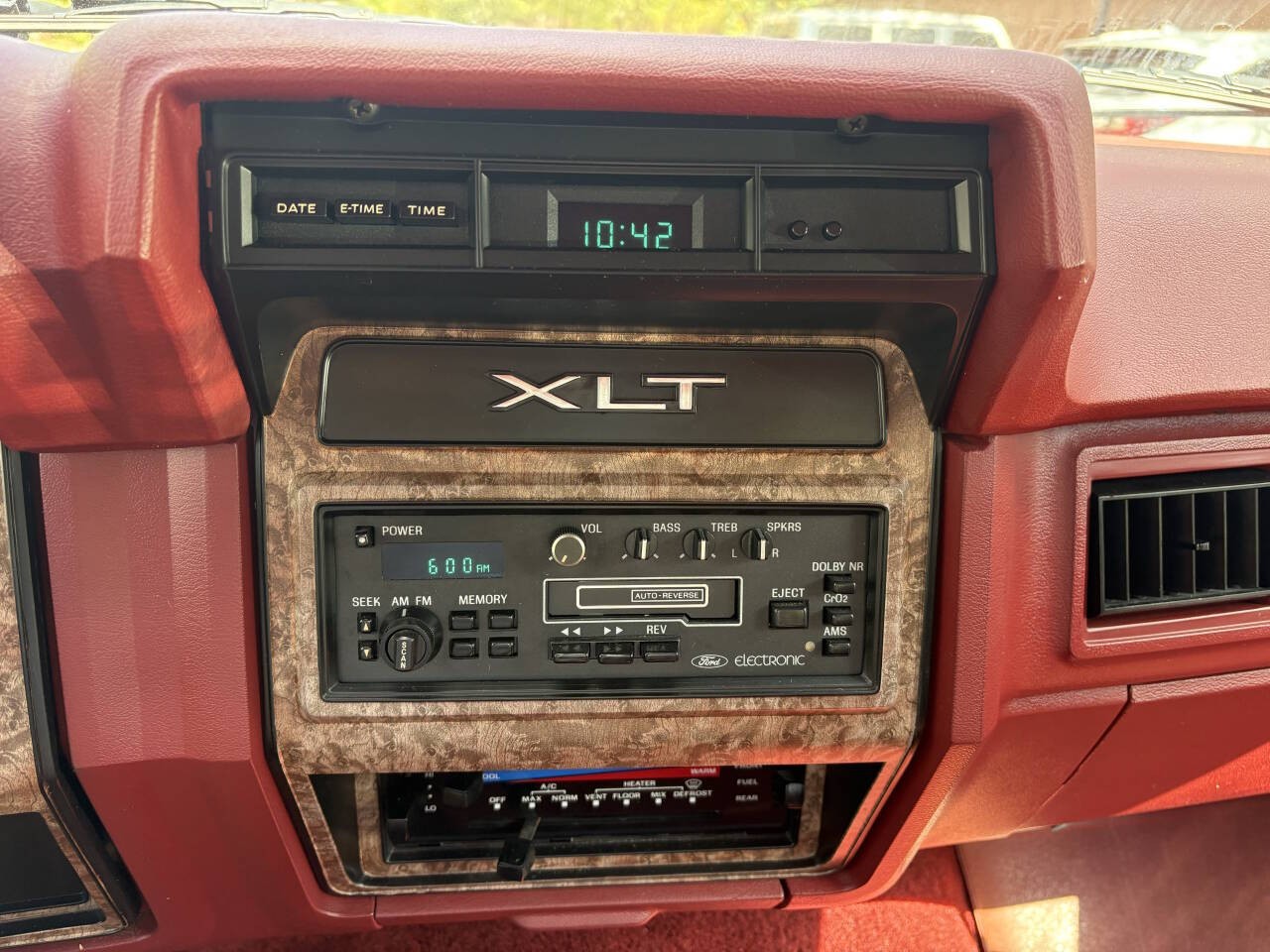 Ford-F-250-1985-Extended-Cab-Pickup-23