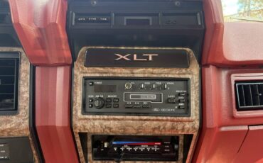 Ford-F-250-1985-Extended-Cab-Pickup-24