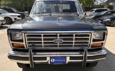 Ford-F-250-1985-Extended-Cab-Pickup-8