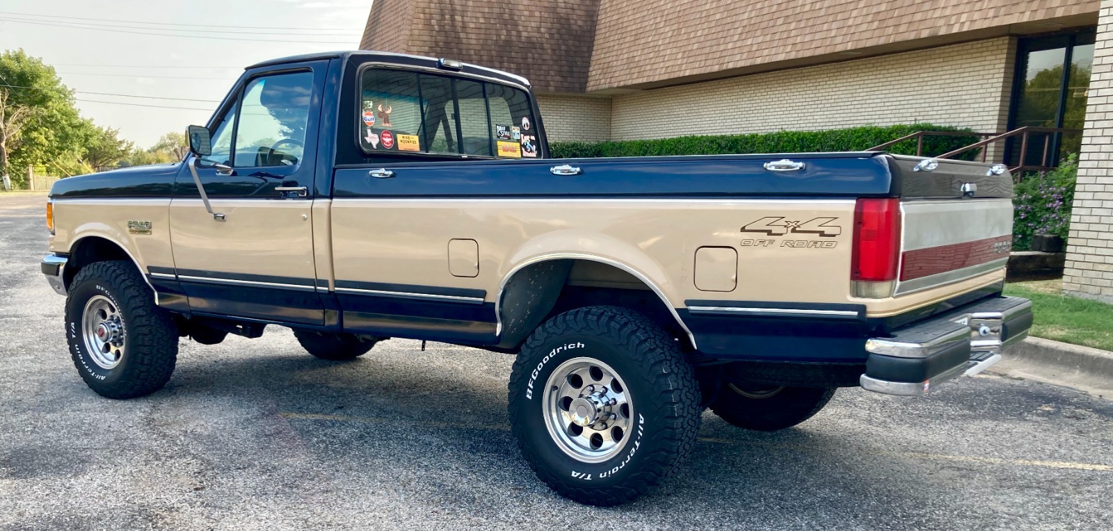 Ford-F-250-1991-Standard-Cab-Pickup-2