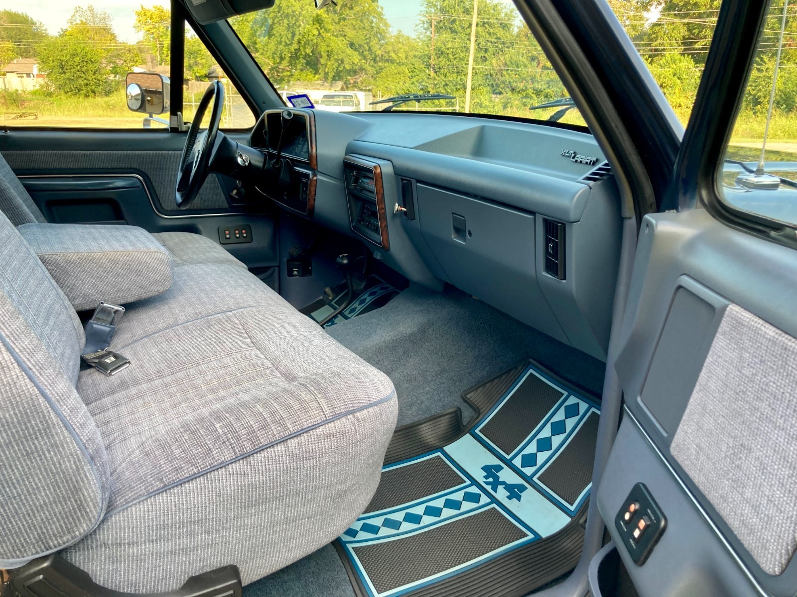 Ford-F-250-1991-Standard-Cab-Pickup-6
