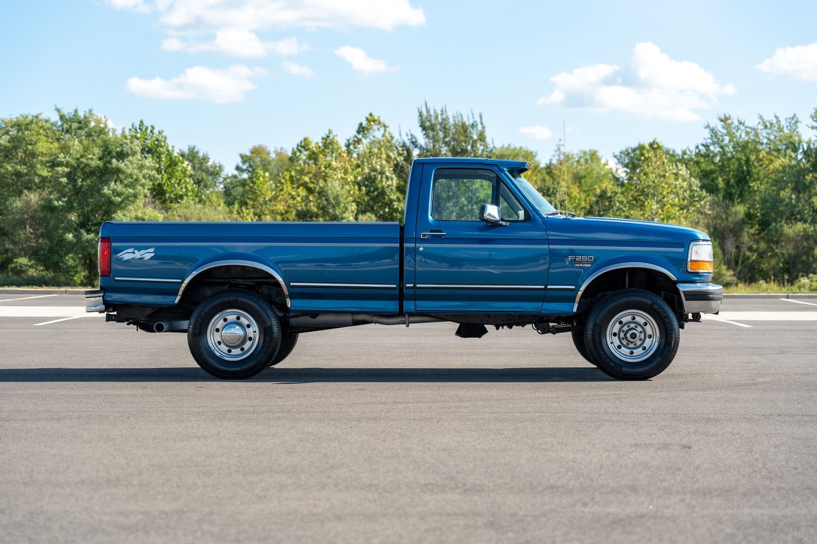 Ford-F-250-1995-Pickup-Truck-10