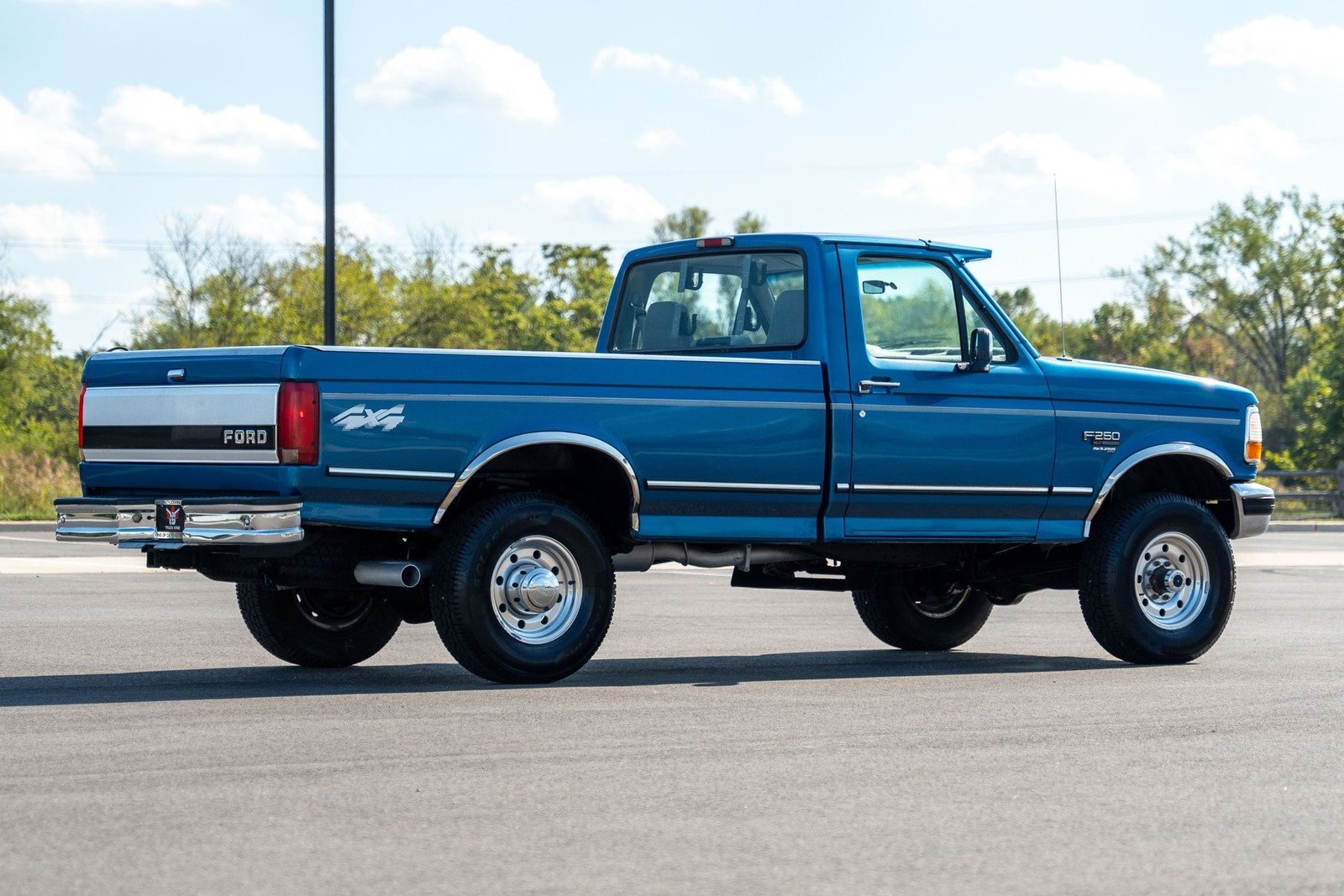 Ford-F-250-1995-Pickup-Truck-11