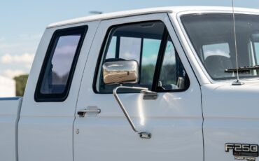 Ford-F-250-1995-Pickup-Truck-11