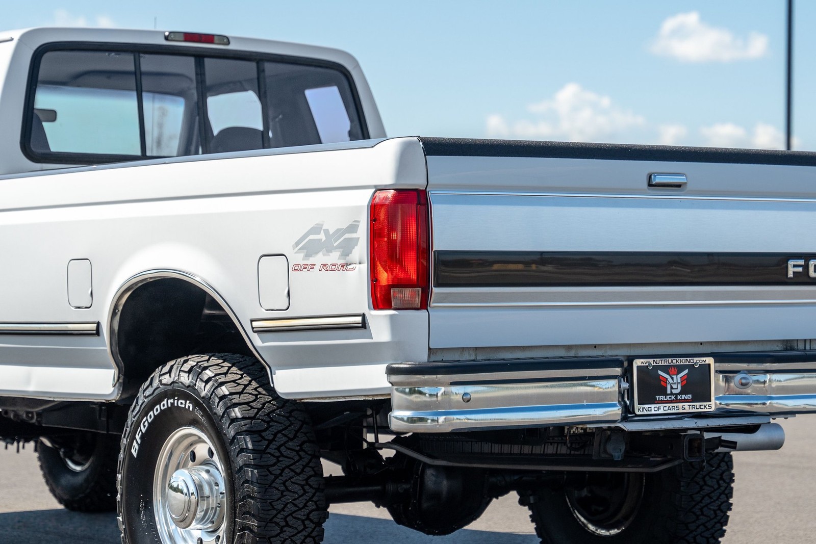 Ford-F-250-1995-Pickup-Truck-16