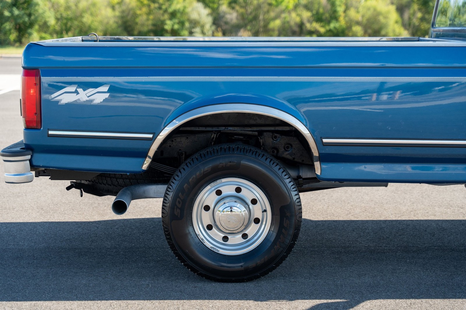 Ford-F-250-1995-Pickup-Truck-21