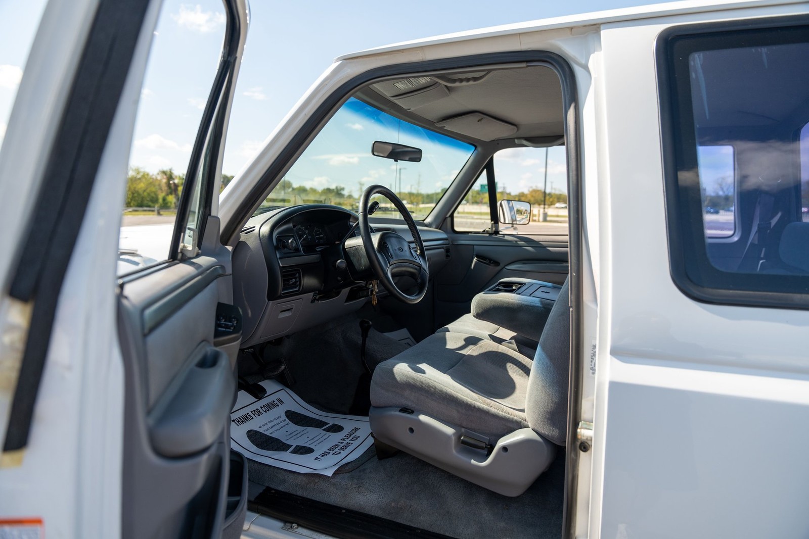 Ford-F-250-1995-Pickup-Truck-25