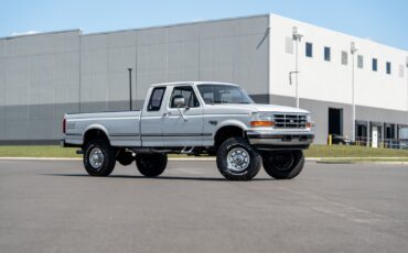 Ford-F-250-1995-Pickup-Truck-3