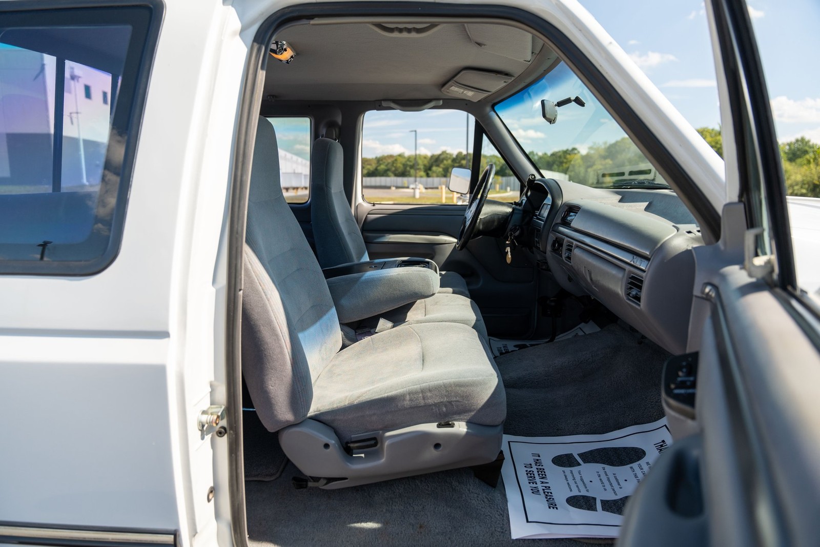 Ford-F-250-1995-Pickup-Truck-30
