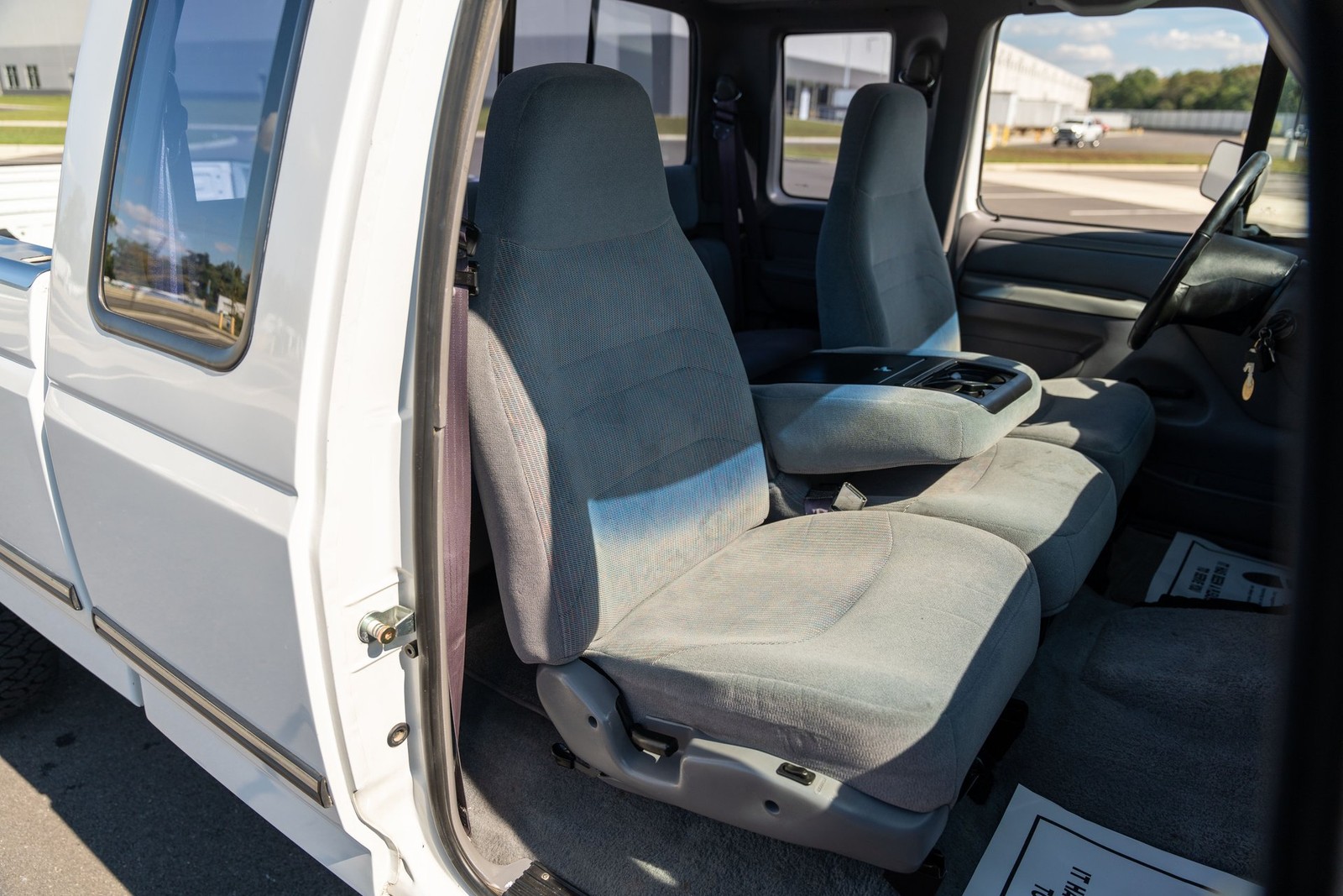 Ford-F-250-1995-Pickup-Truck-31