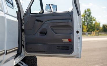 Ford-F-250-1995-Pickup-Truck-32