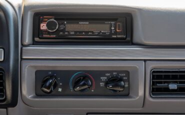 Ford-F-250-1995-Pickup-Truck-35