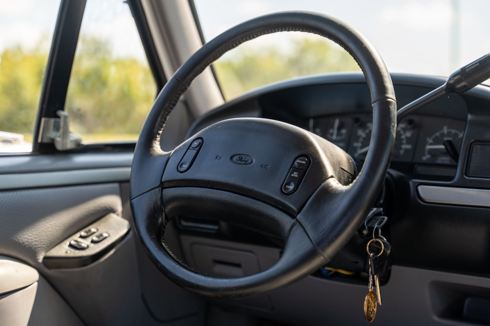 Ford-F-250-1995-Pickup-Truck-37