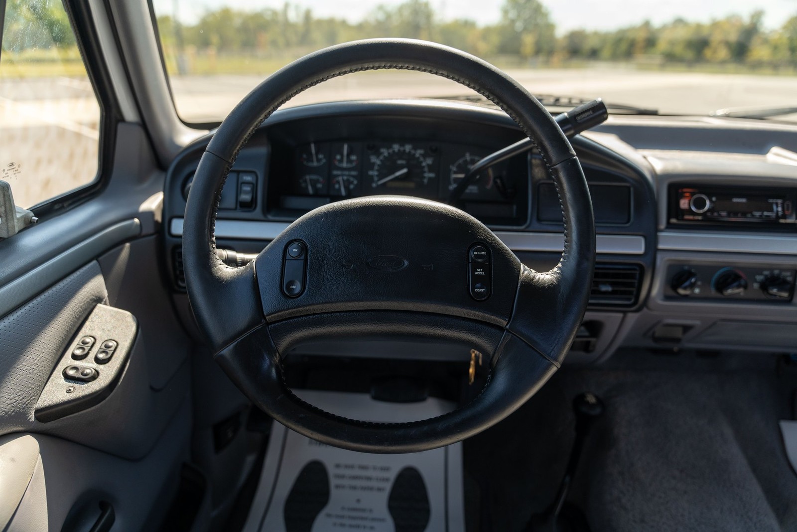 Ford-F-250-1995-Pickup-Truck-38