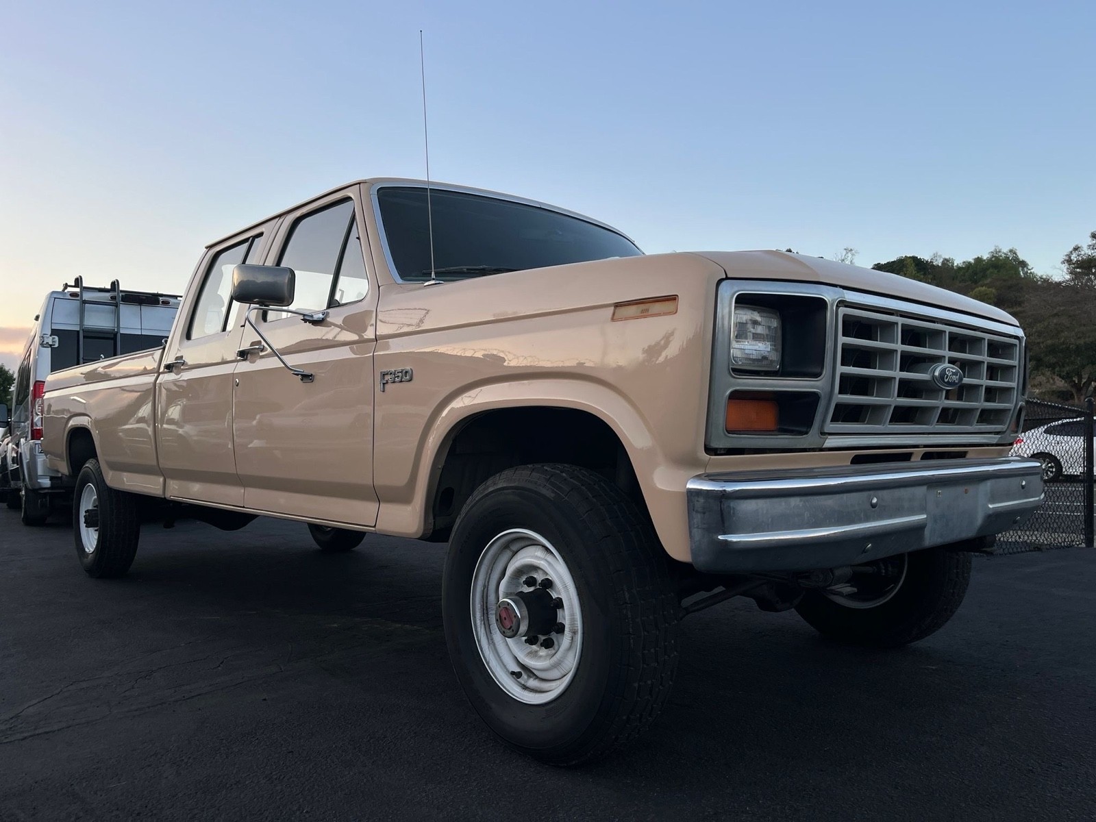 Ford F-350 1984