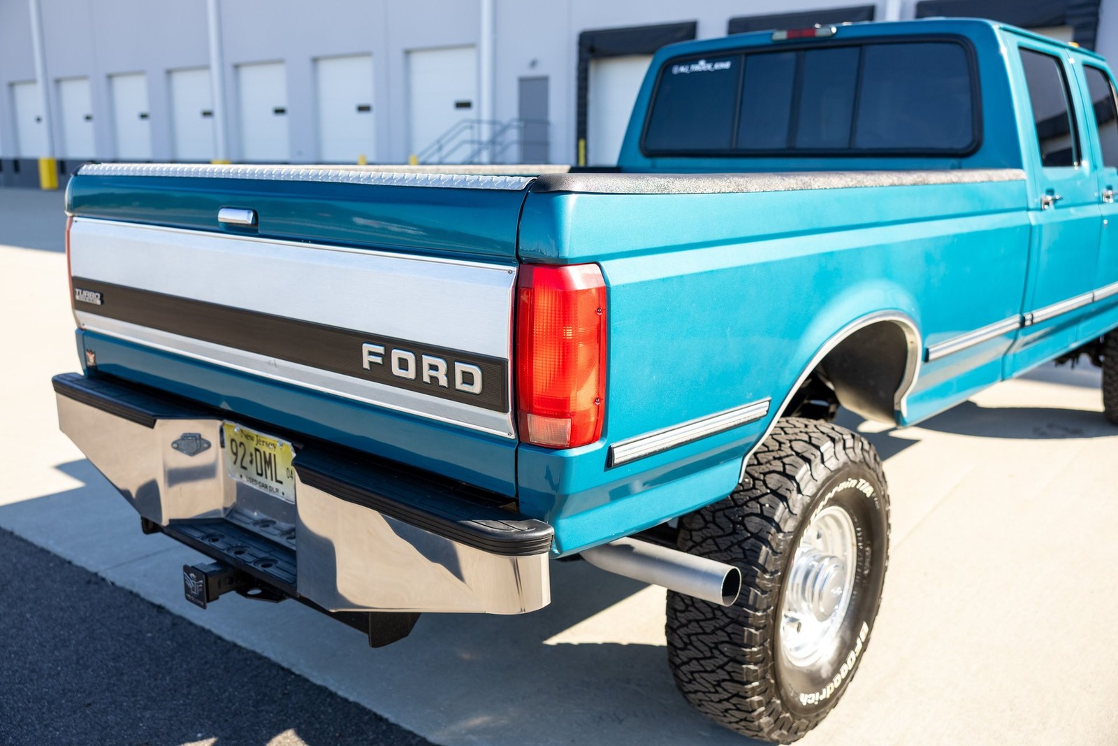 Ford-F-350-1994-Pickup-Truck-16