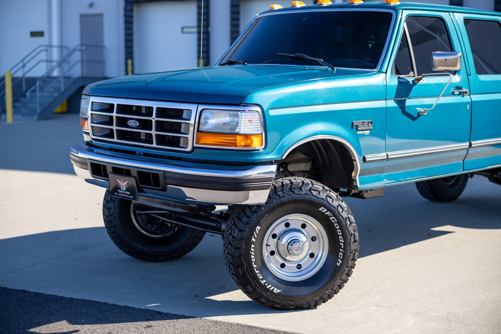Ford-F-350-1994-Pickup-Truck-2
