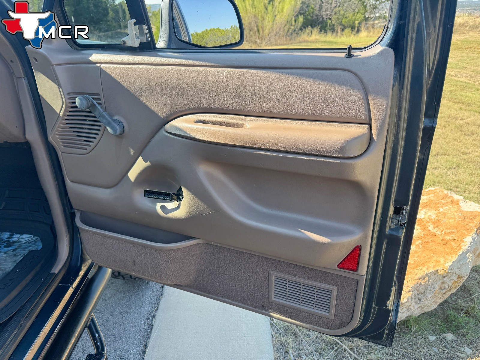 Ford-F-350-1996-Standard-Cab-Pickup-22