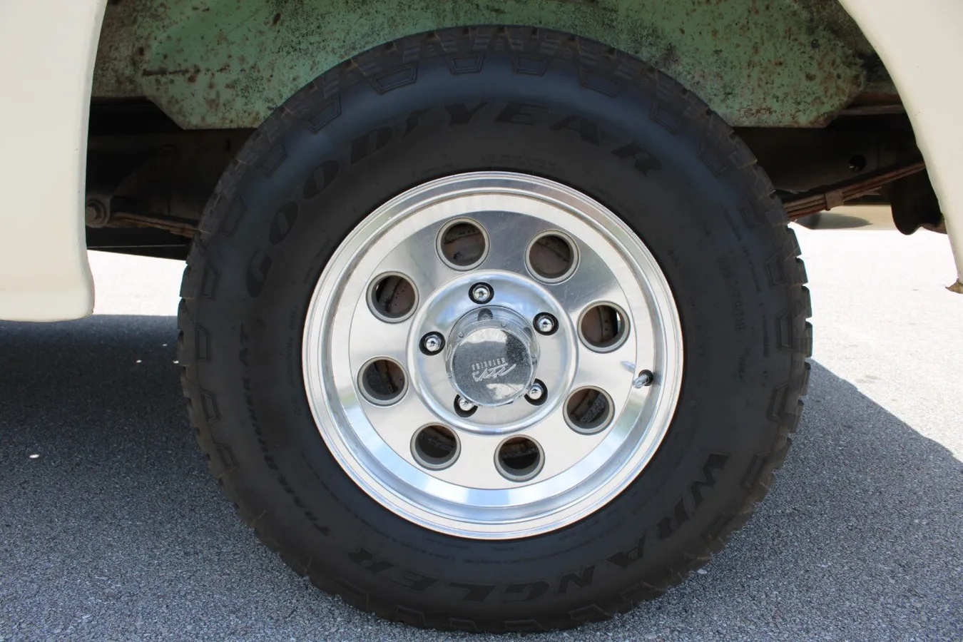 Ford-F-series-1958-Cream-And-Teal-Cream-And-Teal-2