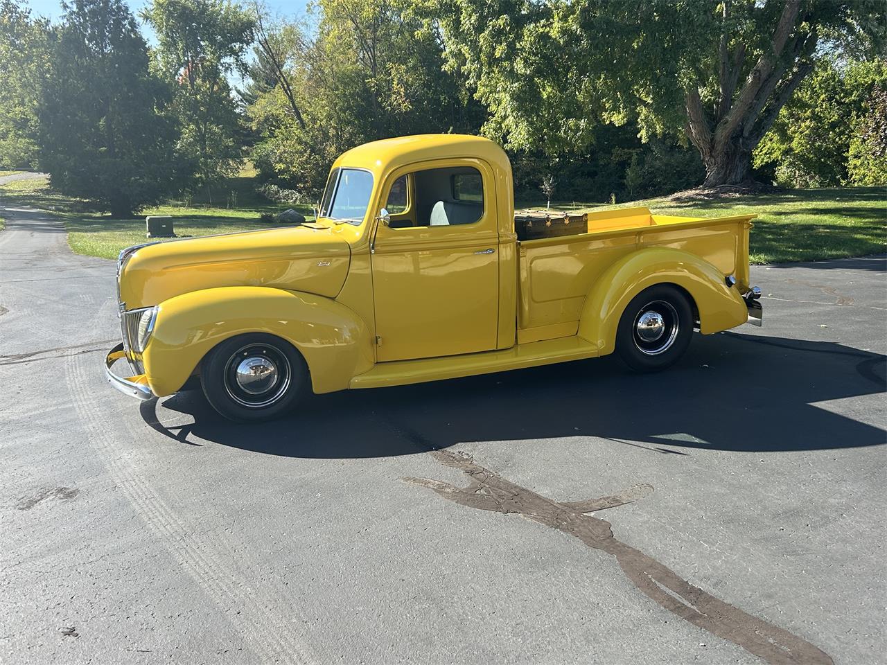 Ford-F1-1940-Yellow-Grey-1