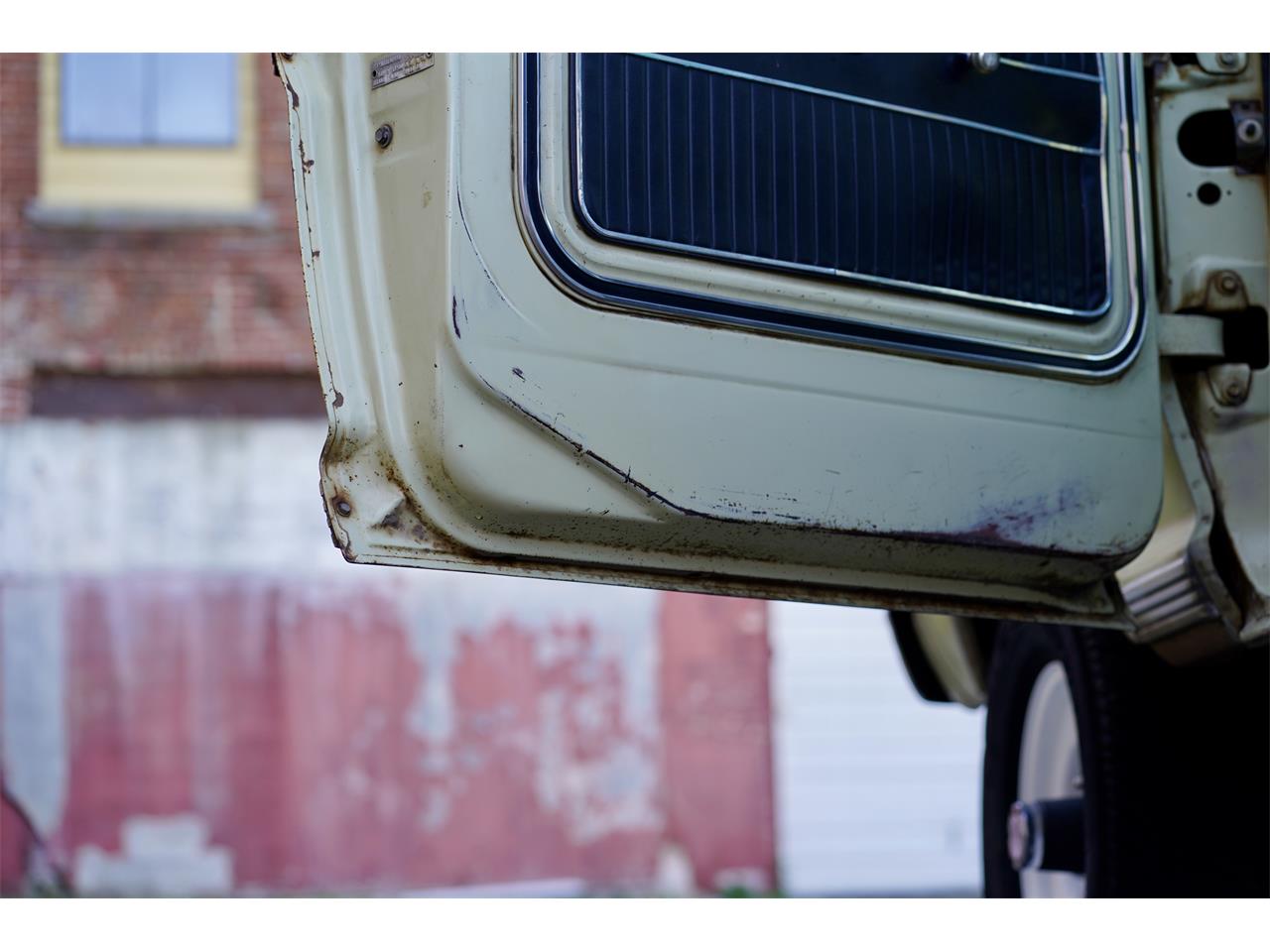 Ford-F250-1970-New-Lime-New-LimeBlack-28