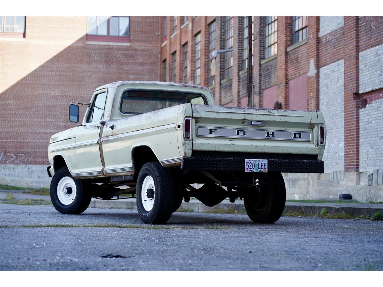 Ford-F250-1970-New-Lime-New-LimeBlack-6