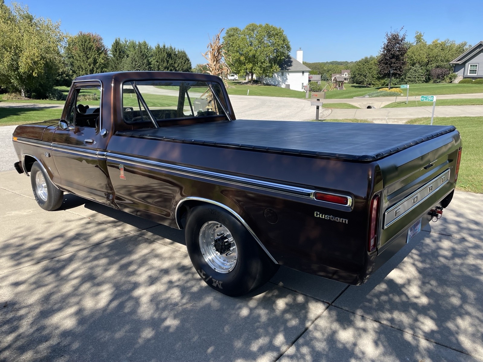 Ford-F250-1976-2