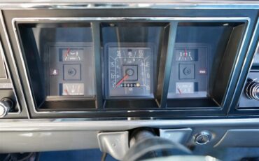Ford-F250-1977-Silver-Metallic-Blue-Knit-Vinyl-25